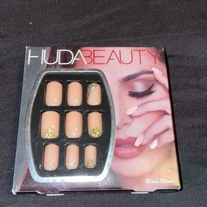 Huda Beauty Press on nails baby pink with rhinestones